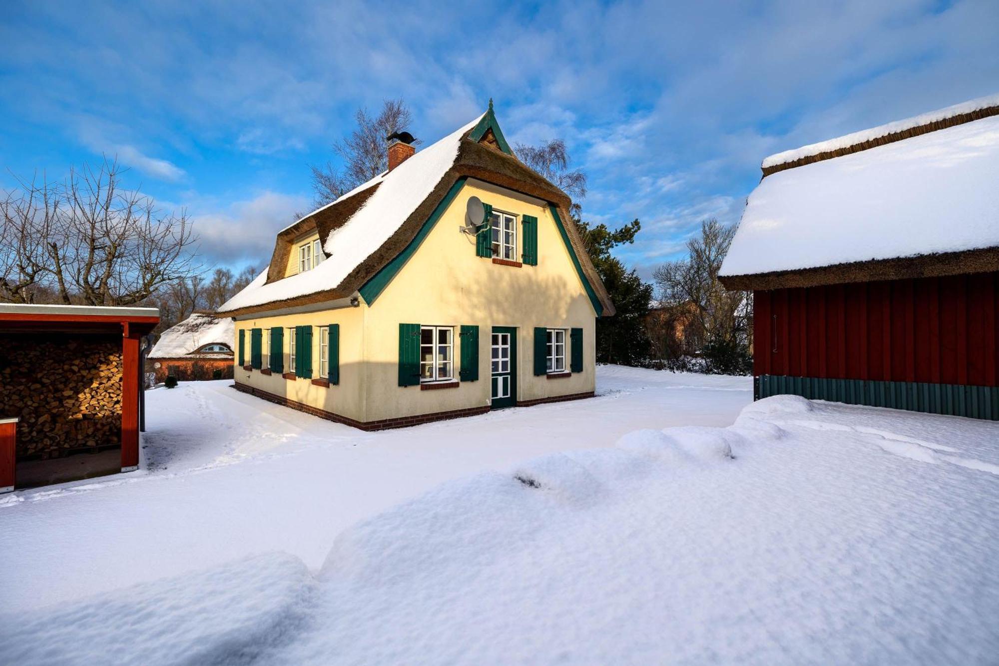 Ferienhaus Preetz 1A - Idylle Unter Reet Burtevitz Εξωτερικό φωτογραφία
