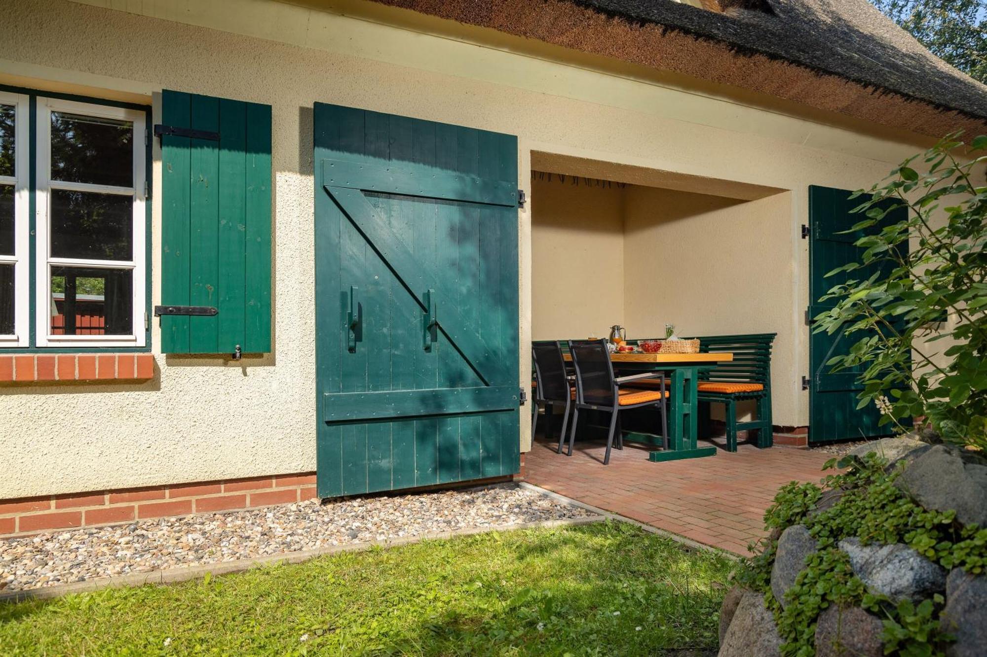 Ferienhaus Preetz 1A - Idylle Unter Reet Burtevitz Εξωτερικό φωτογραφία