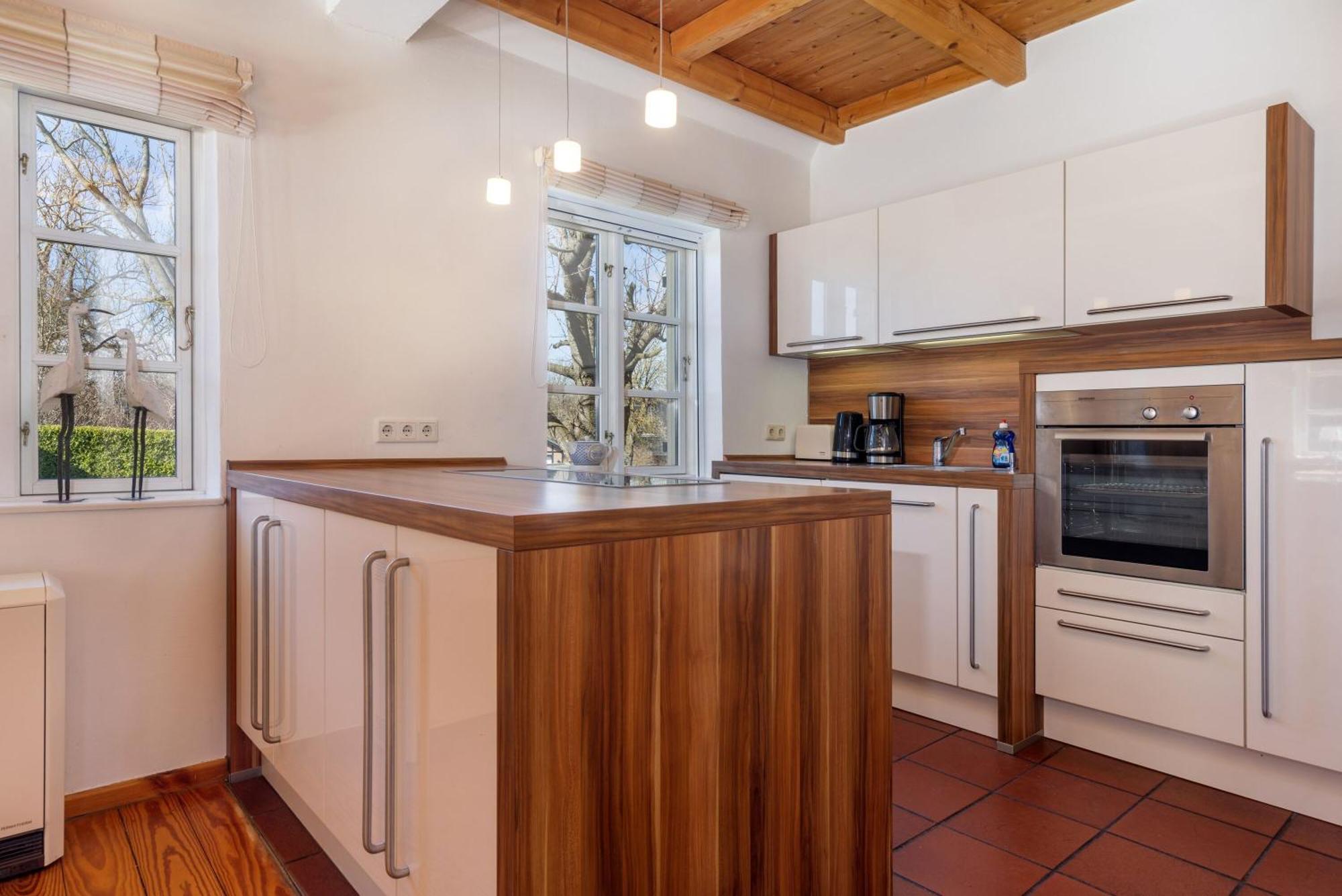 Ferienhaus Preetz 1A - Idylle Unter Reet Burtevitz Εξωτερικό φωτογραφία